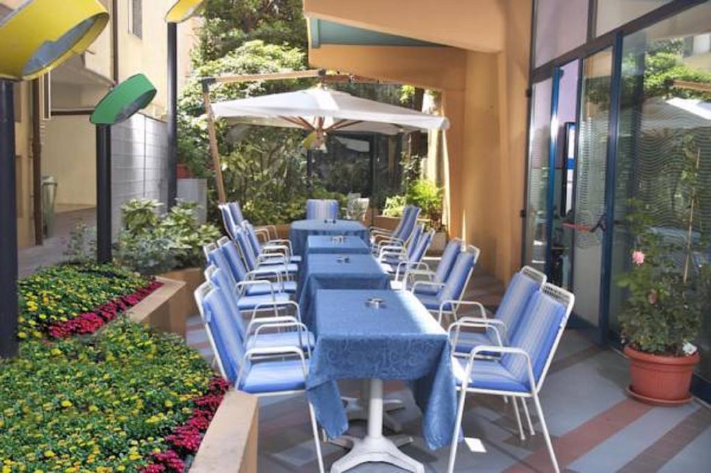 Hotel Diana Bellaria-Igea Marina Buitenkant foto
